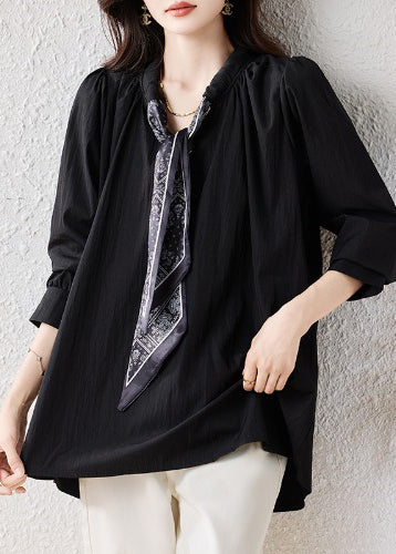 Sophisticated Blouse with a Clean Classic Look