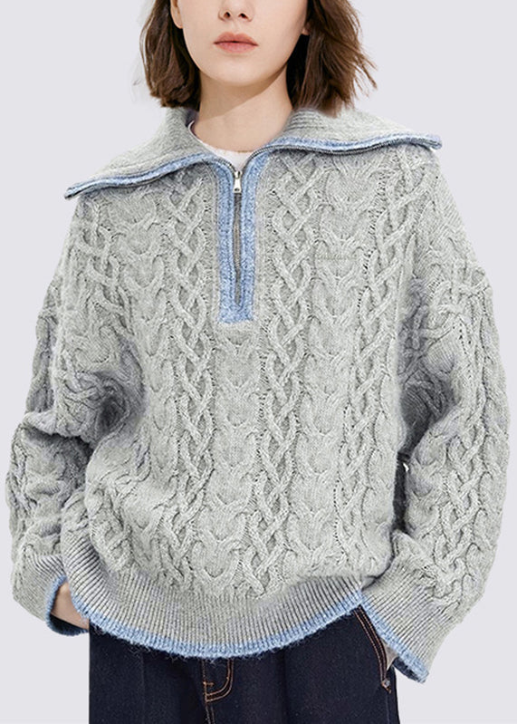 Well Tailored Sweater with a Graceful Silhouette