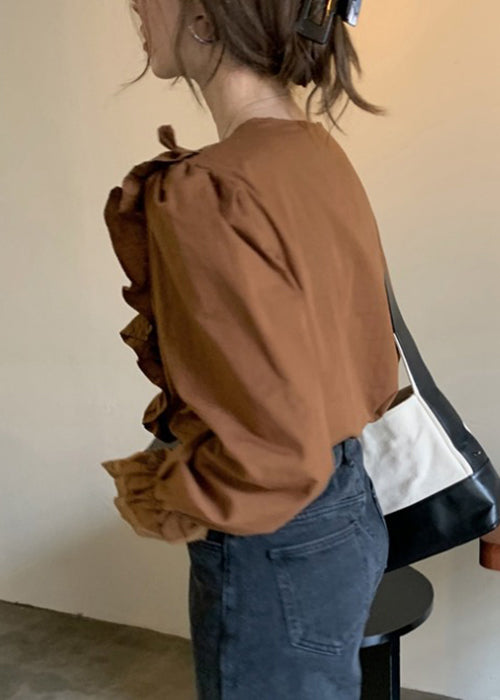 Effortlessly Elegant Blouse with a Timeless Design