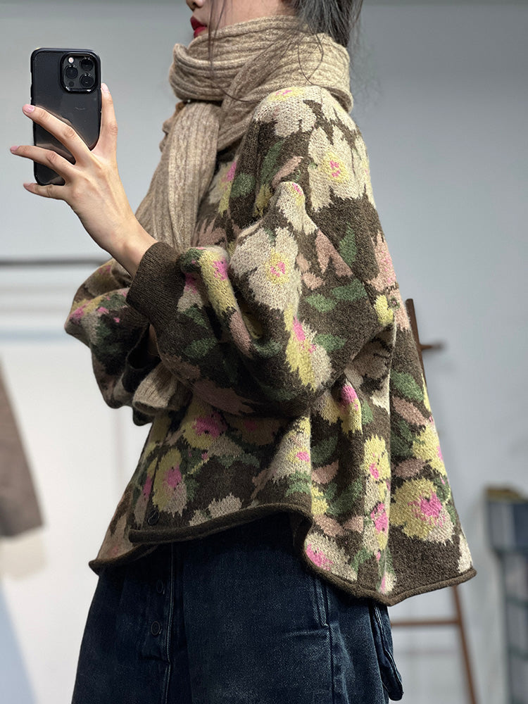 Classic Vintage Sweater with a Flattering Fit