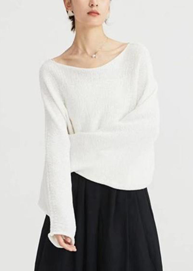 Effortlessly Elegant Top with a Timeless Design