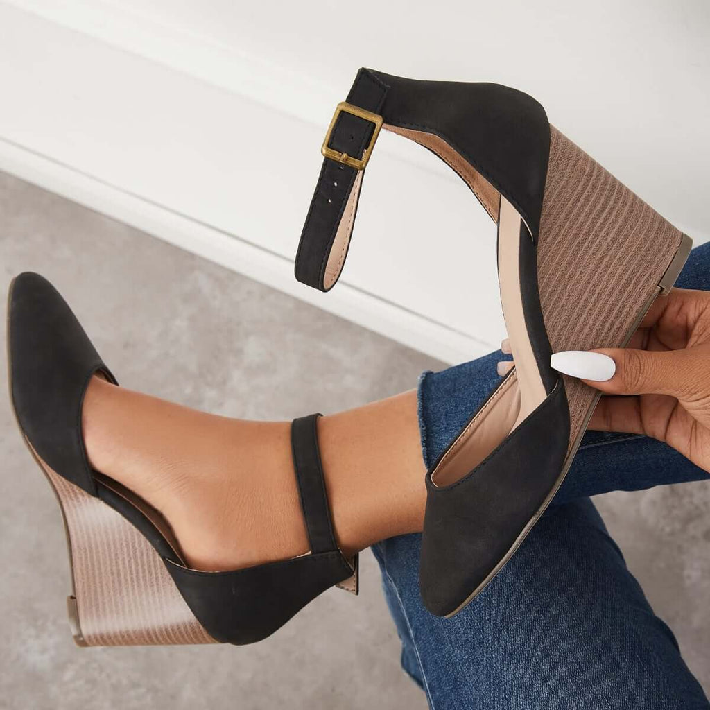 Graceful Orthopedic Pumps for Modern Look
