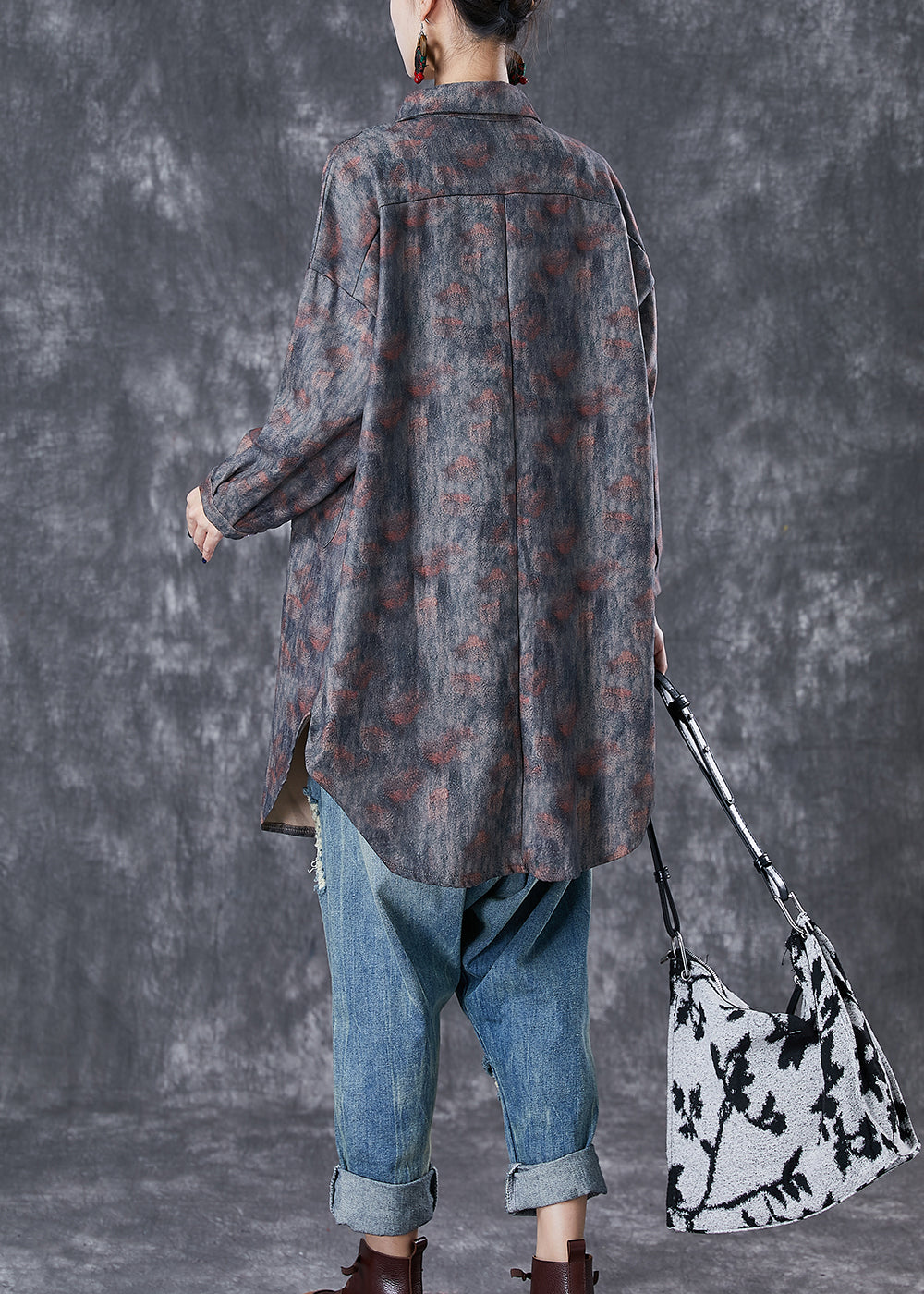 Effortlessly Elegant Jacket with a Timeless Design