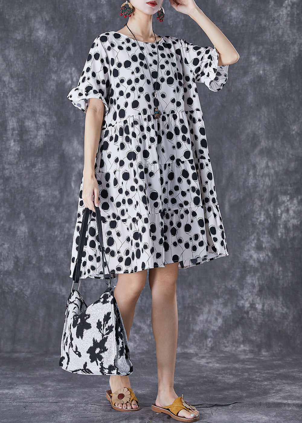 Classic Vintage Dress with a Flattering Fit