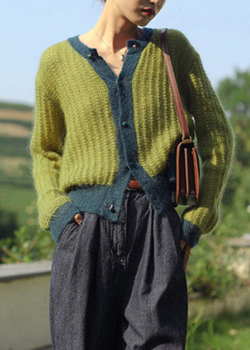 Polished Top with an Effortless Classic Look