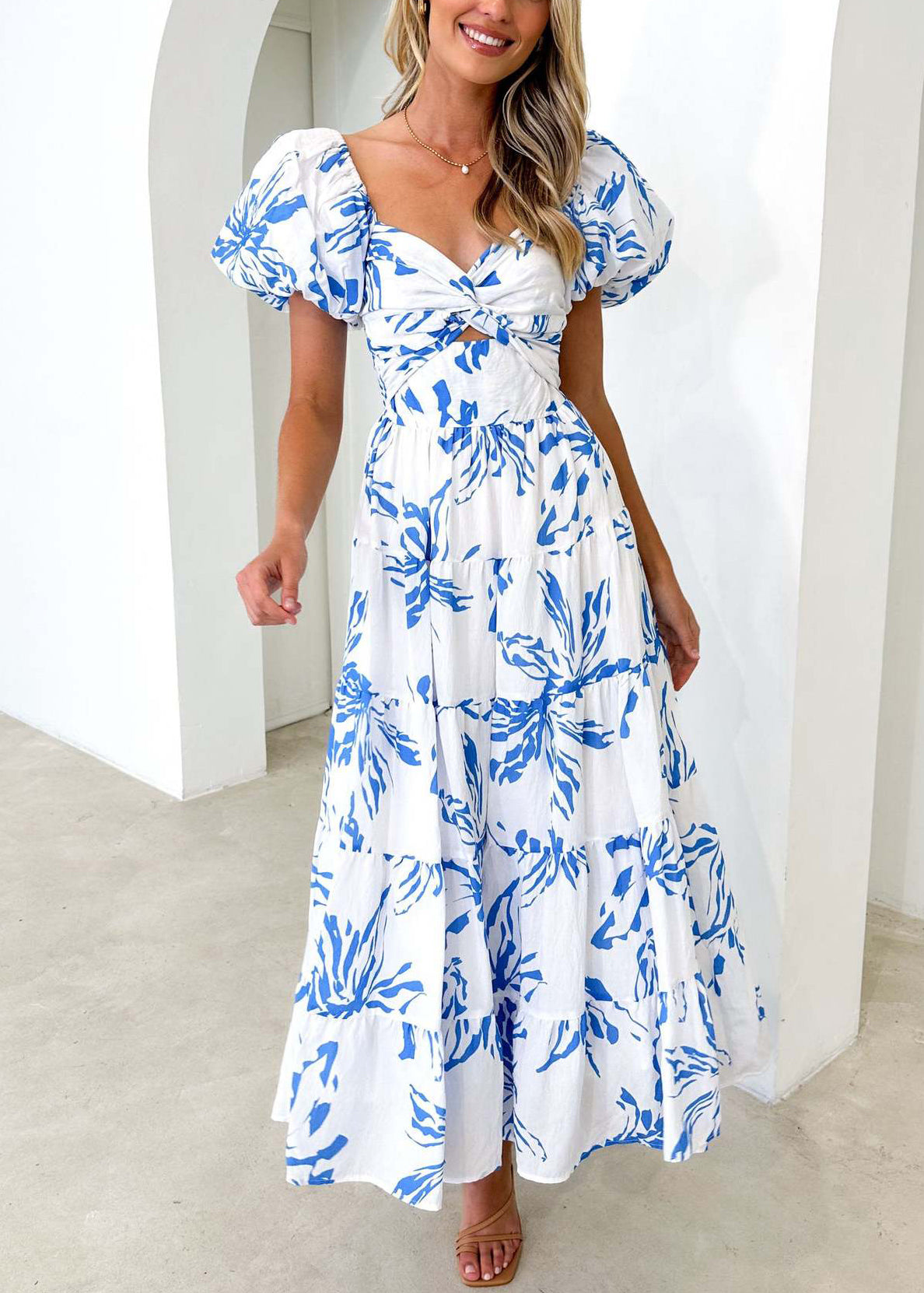 Classic Vintage & Enduringly Stylish Dress