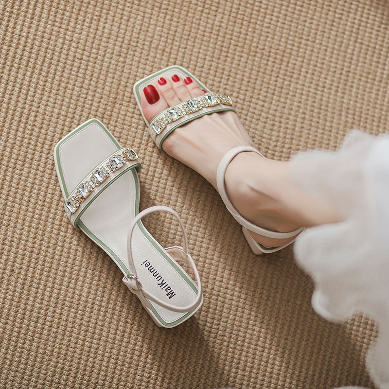 Graceful Orthopedic Sandals for Modern Look