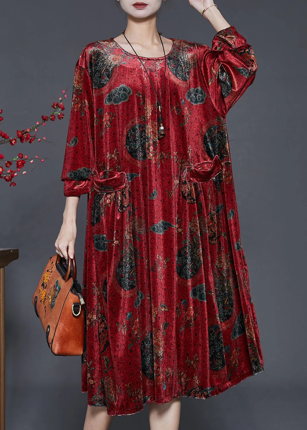 Classic Vintage Dress with a Flattering Fit