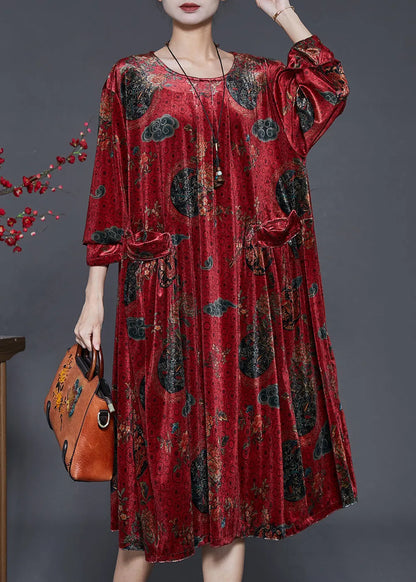 Classic Vintage Dress with a Flattering Fit