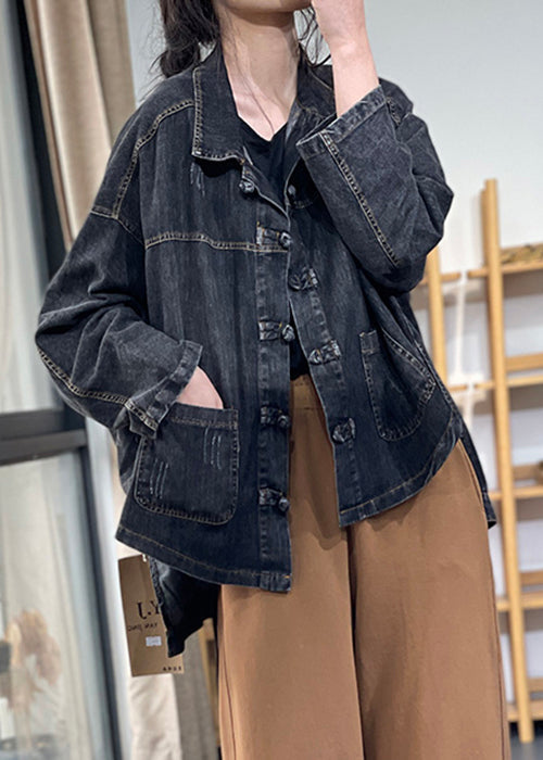 Sophisticated Coat with a Clean Classic Look
