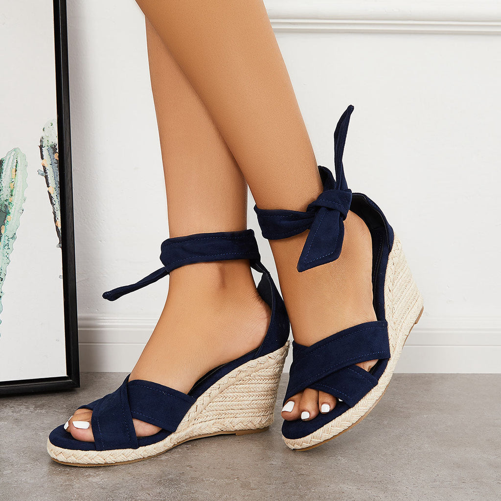 Graceful Orthopedic Sandals for Modern Look