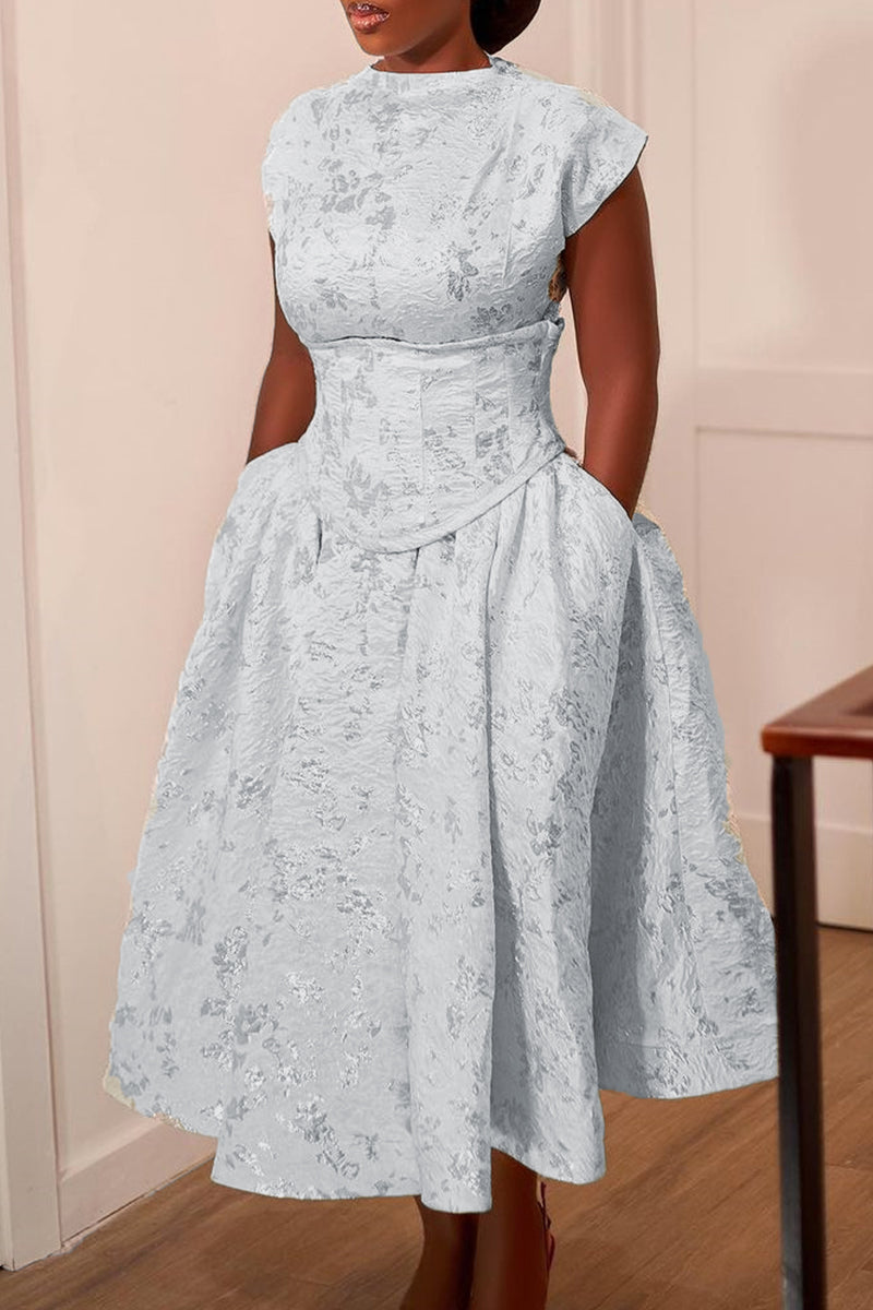 Beautifully Crafted Dress in a Classic Style