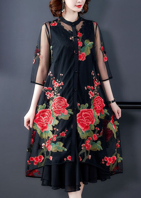 Beautifully Finished Dress in a Timeless Design