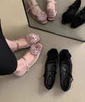 Graceful Orthopedic Shoes for Modern Look