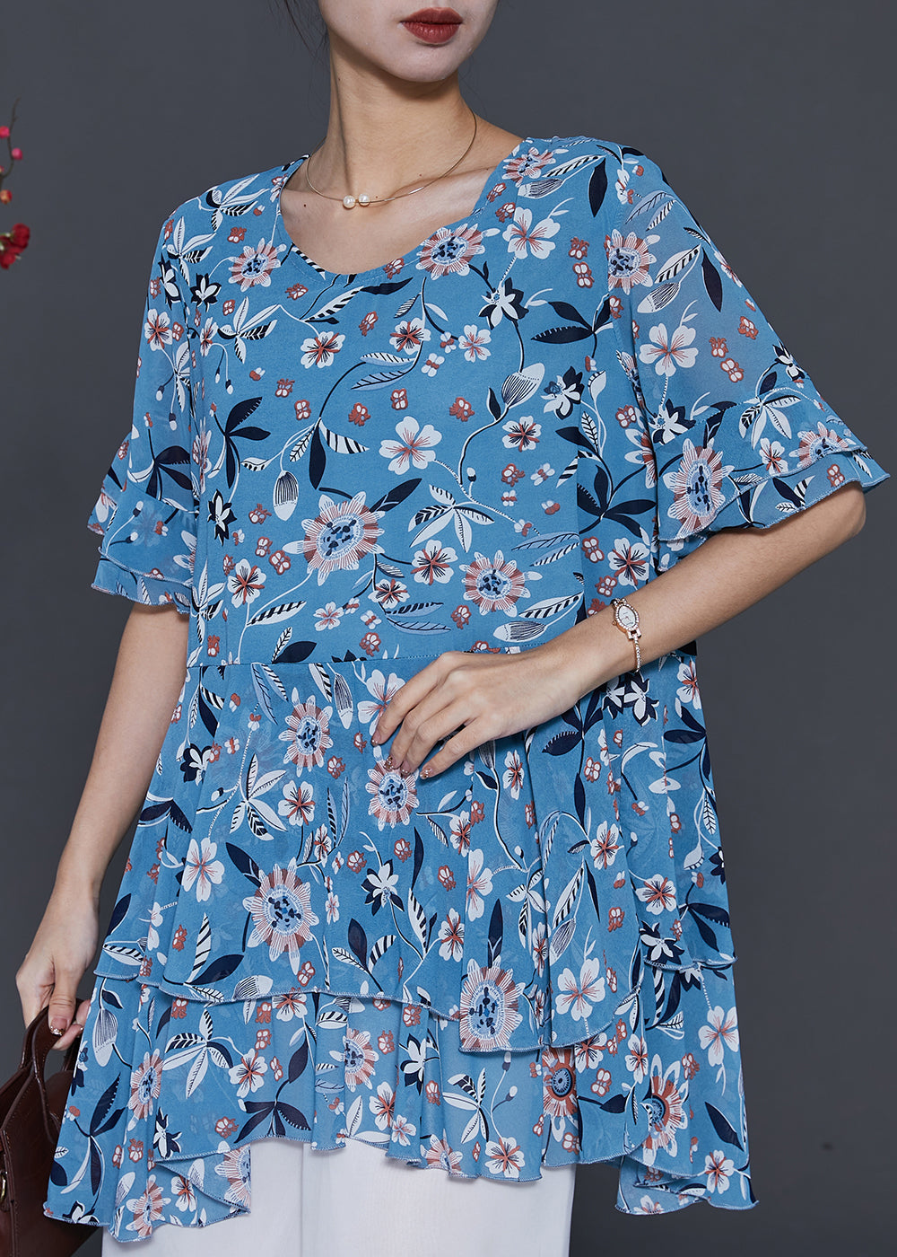 Effortlessly Elegant Shirt with a Timeless Design