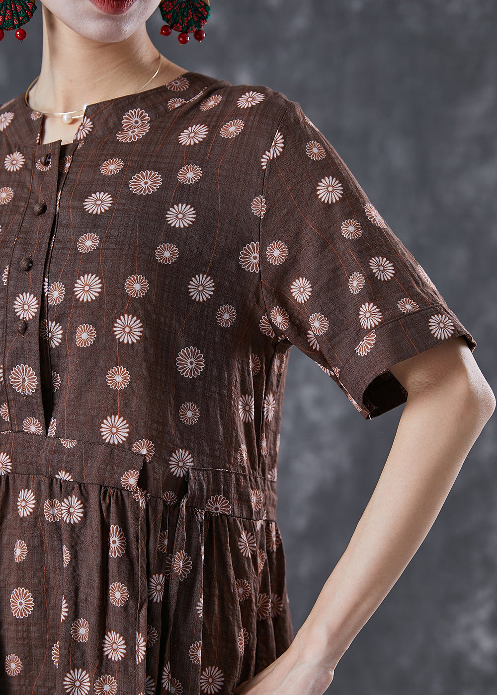 Beautifully Crafted Dress in a Classic Style
