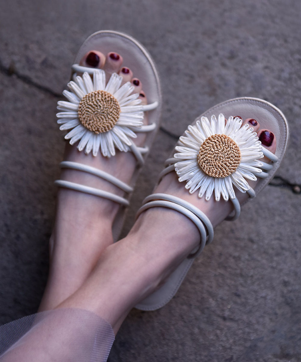 Graceful Orthopedic Sandals for Modern Look