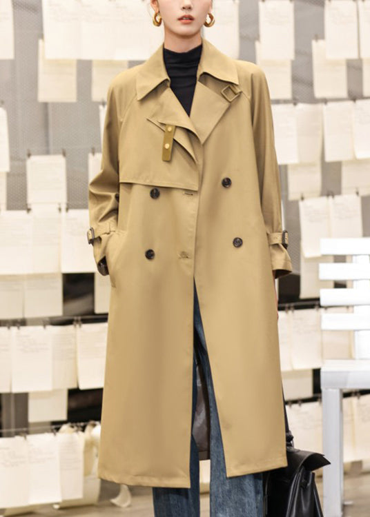Beautifully Finished Coat in a Timeless Design