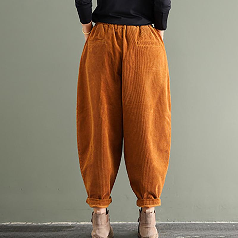 Elegantly Styled Pants for Everyday Wear