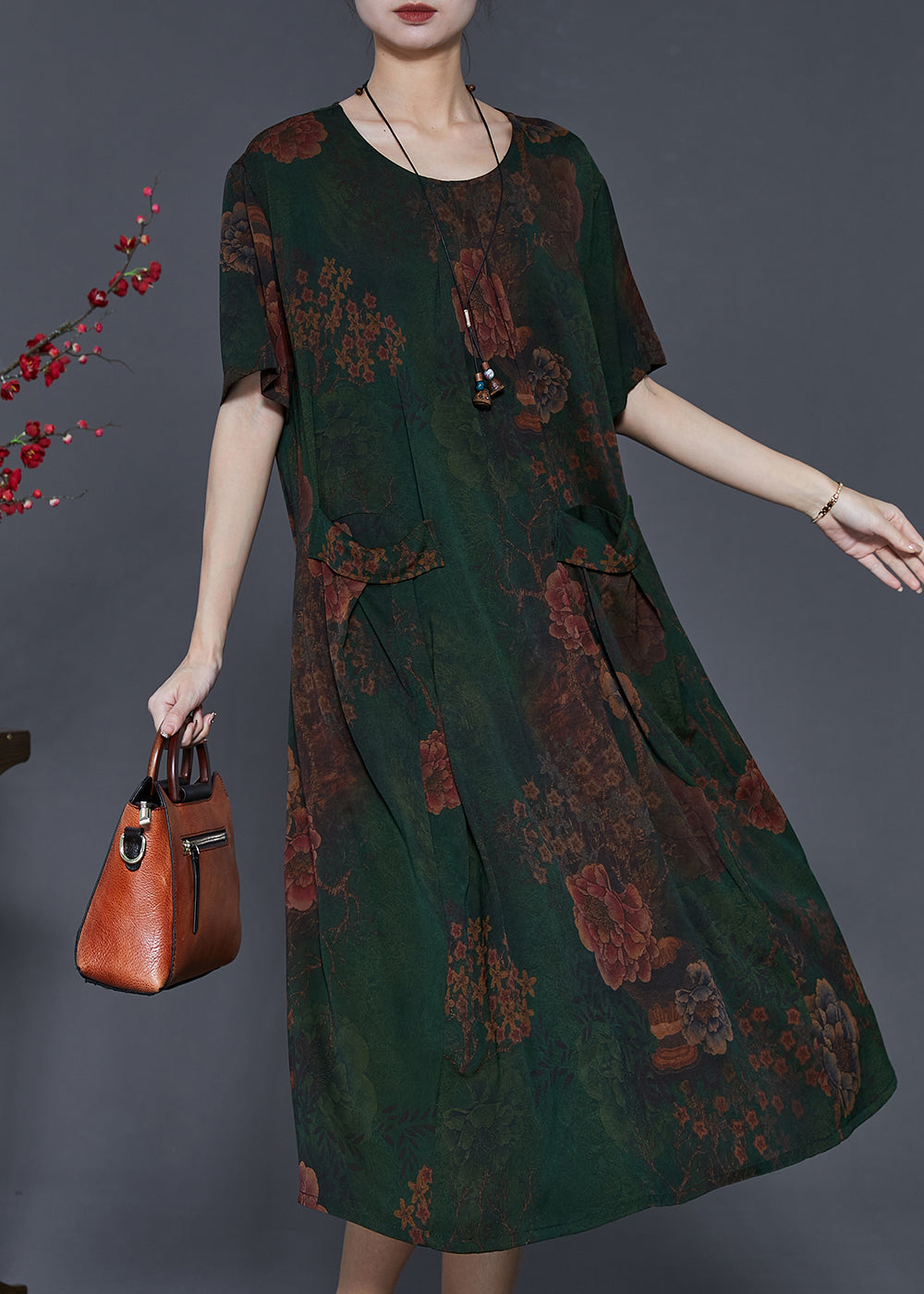 Sophisticated Dress with a Clean Classic Look