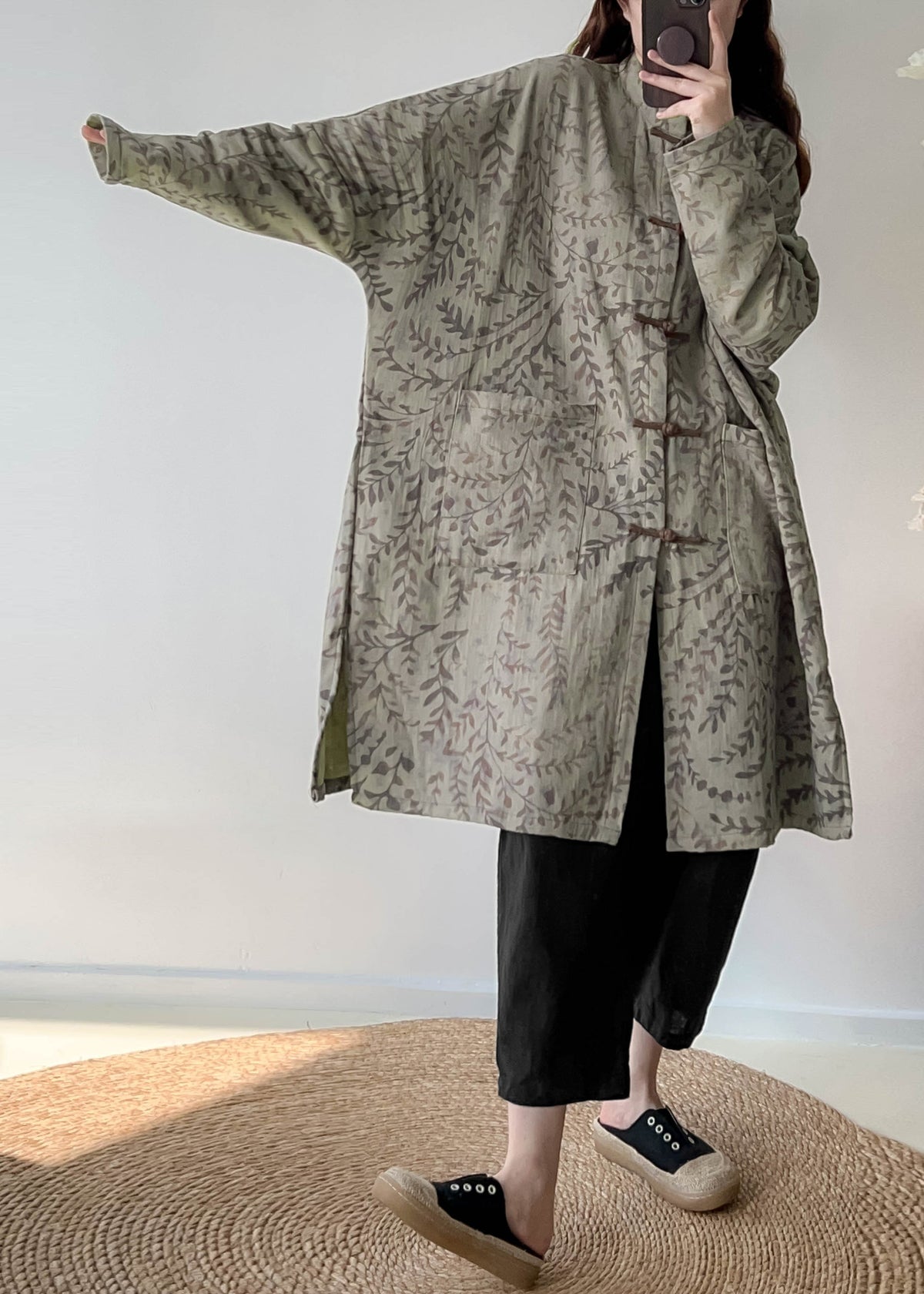 Beautifully Finished Coat in a Timeless Design
