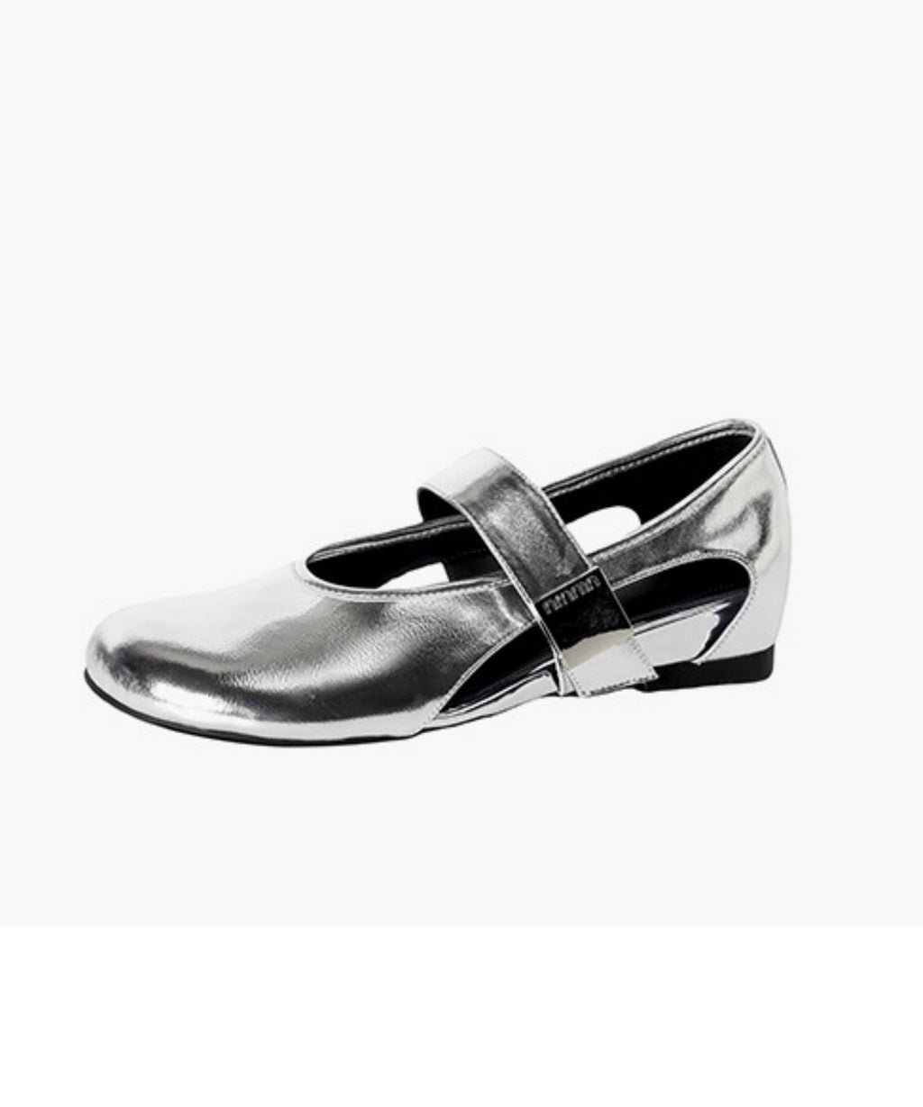 Classic Orthopedic Shoes with Timeless Style