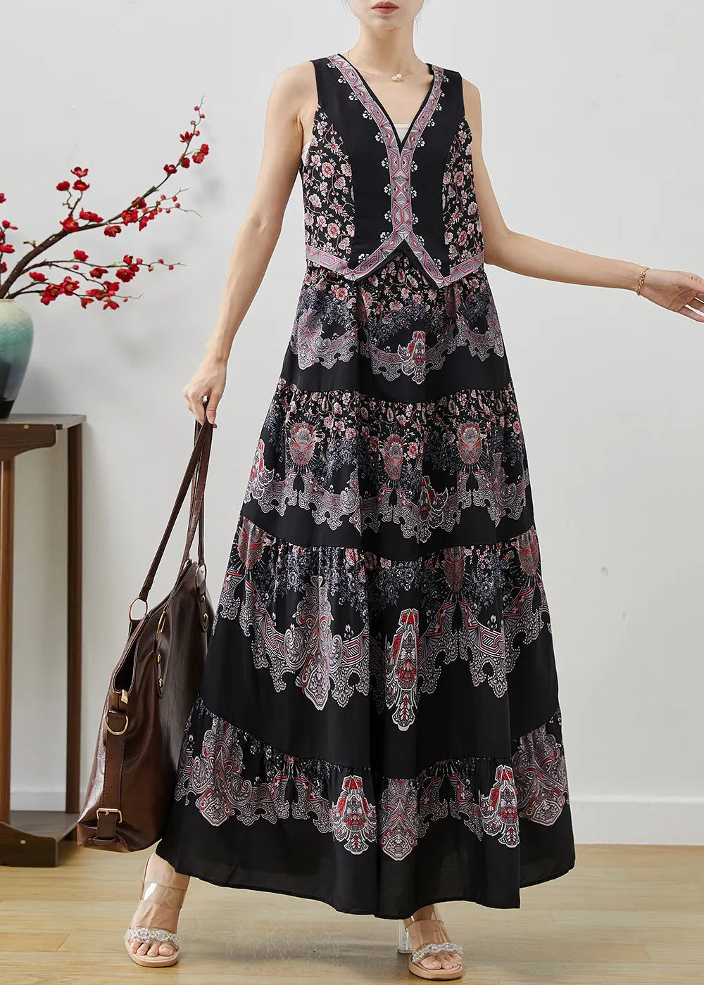 Sophisticated Dress with a Clean Classic Look