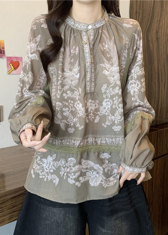 Effortlessly Elegant Blouse with a Timeless Design