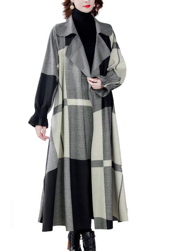 Sophisticated Coat with a Clean Classic Look