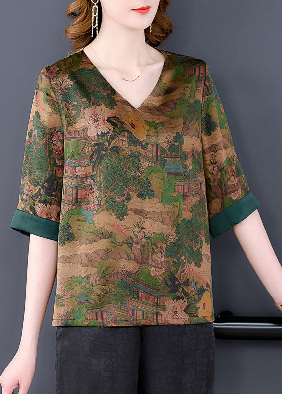 Well Tailored Top with a Graceful Silhouette
