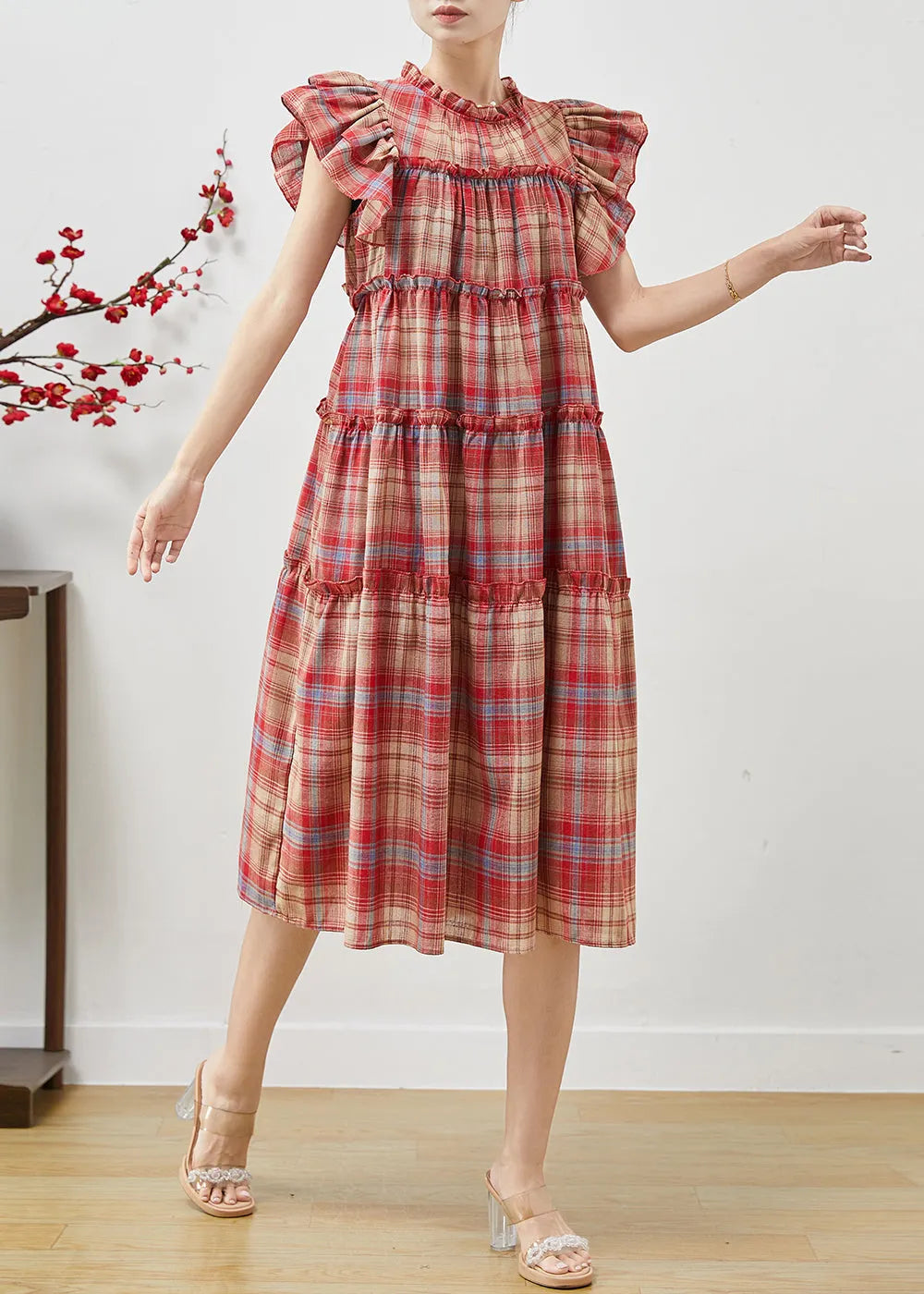 Well Tailored Dress with a Graceful Silhouette