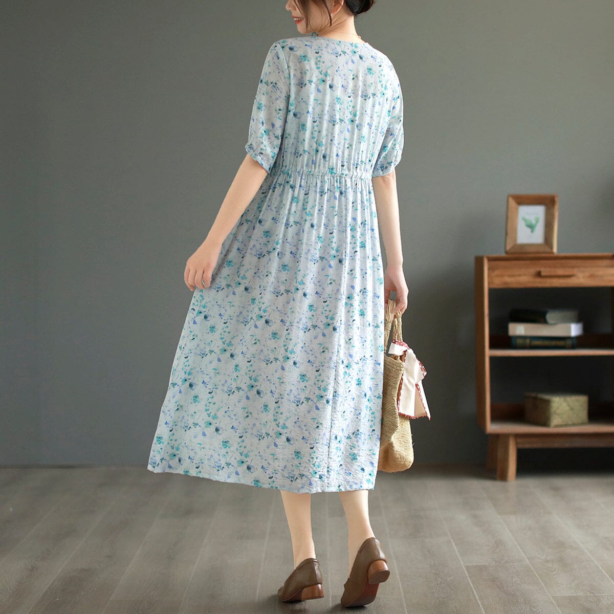Sophisticated Dress with a Clean Classic Look