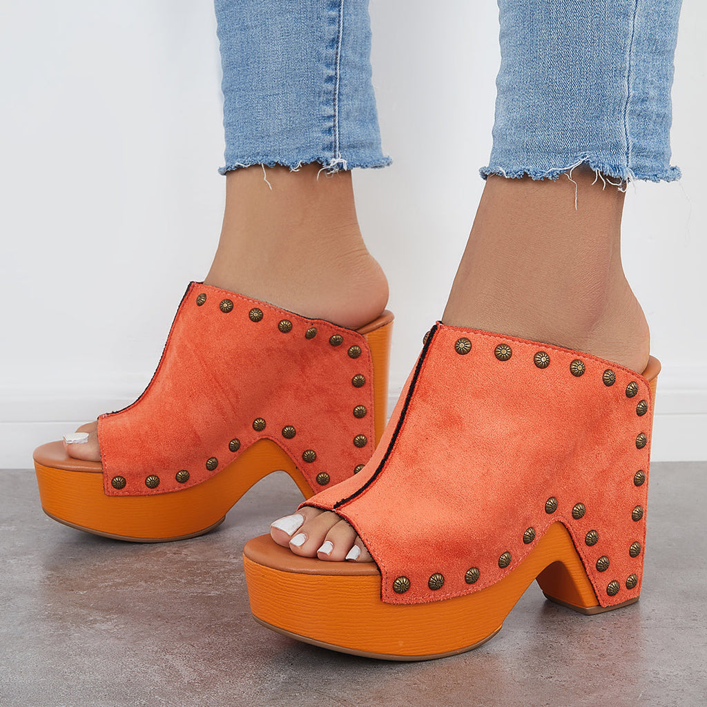 Chic Orthopedic Sandals with Unique Design