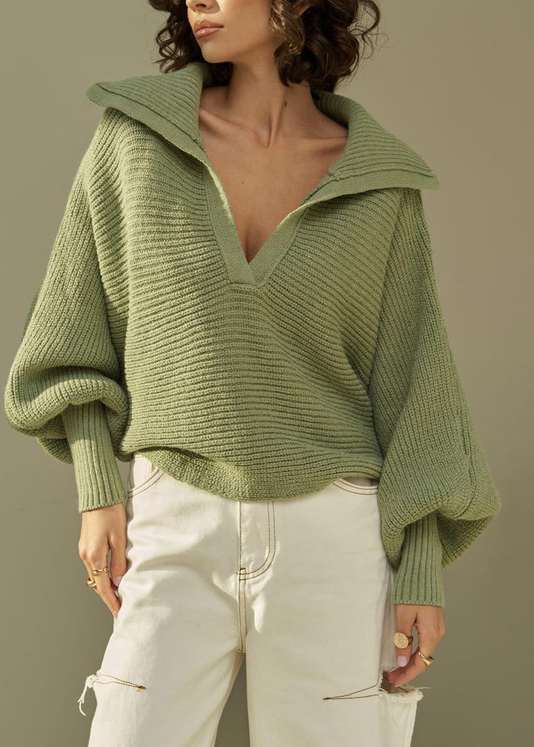 Classic Vintage Sweater with a Flattering Fit