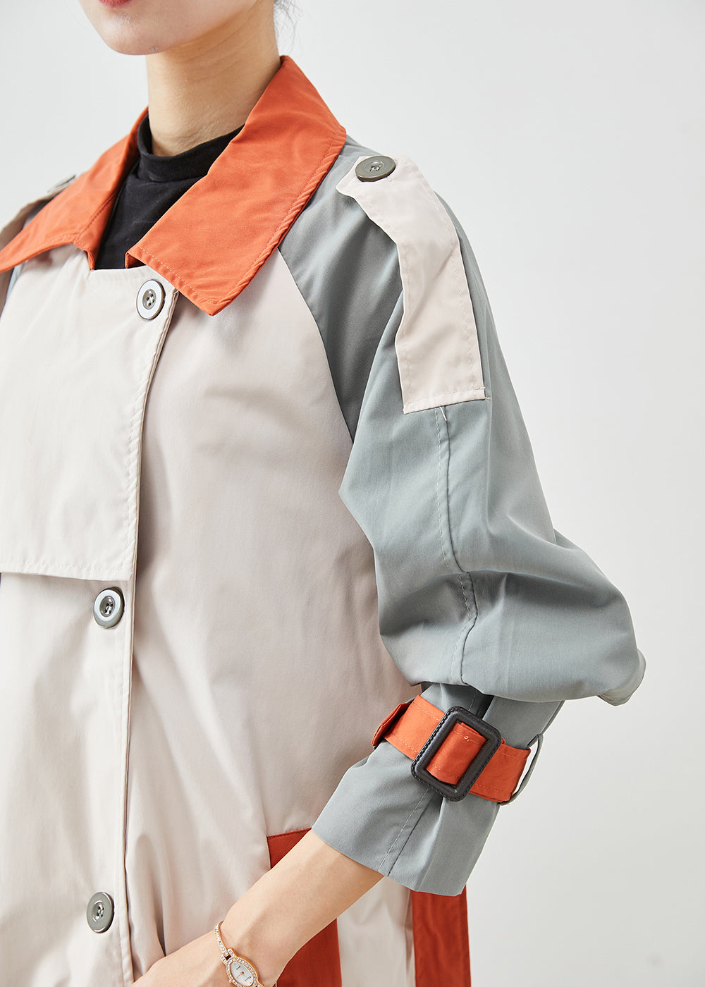 Beautifully Finished Coat in a Timeless Design
