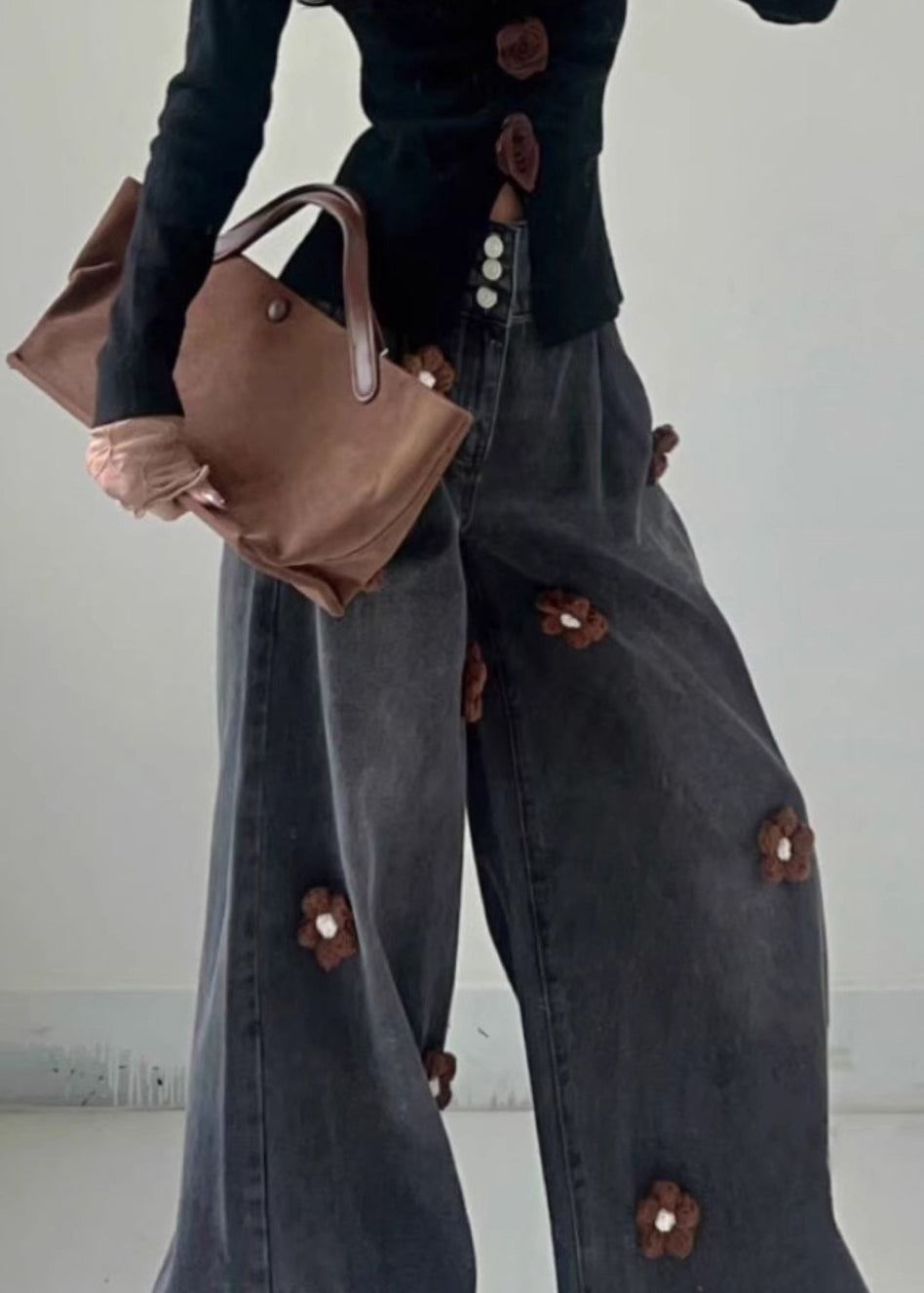 Elegantly Styled Pants for Everyday Wear