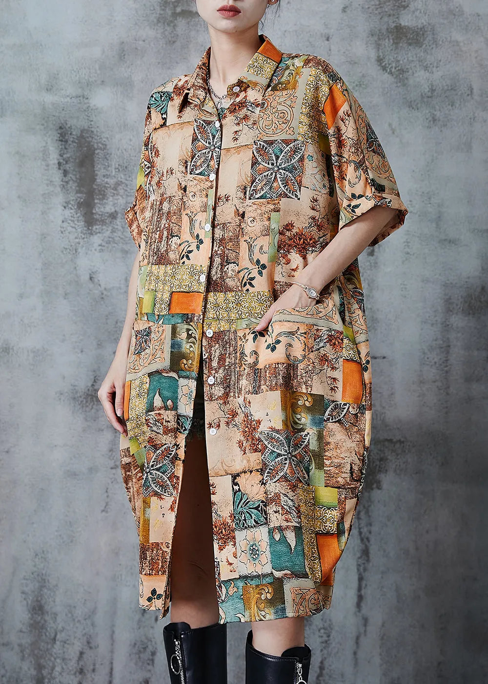 Beautifully Finished Dress in a Timeless Design