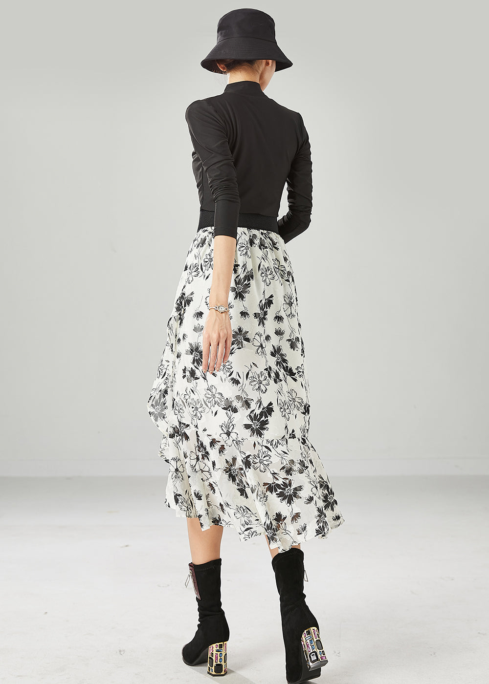 Well Tailored Garment with a Graceful Silhouette