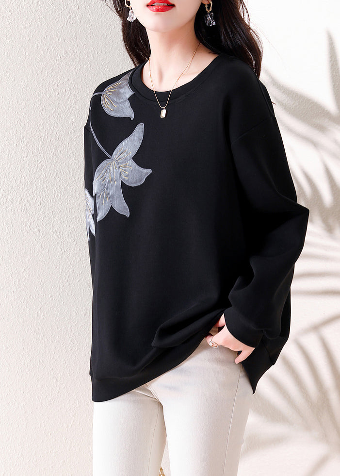 Well Tailored Top with a Graceful Silhouette