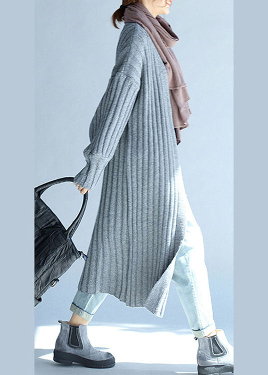 Well Tailored Cardigan with a Graceful Silhouette