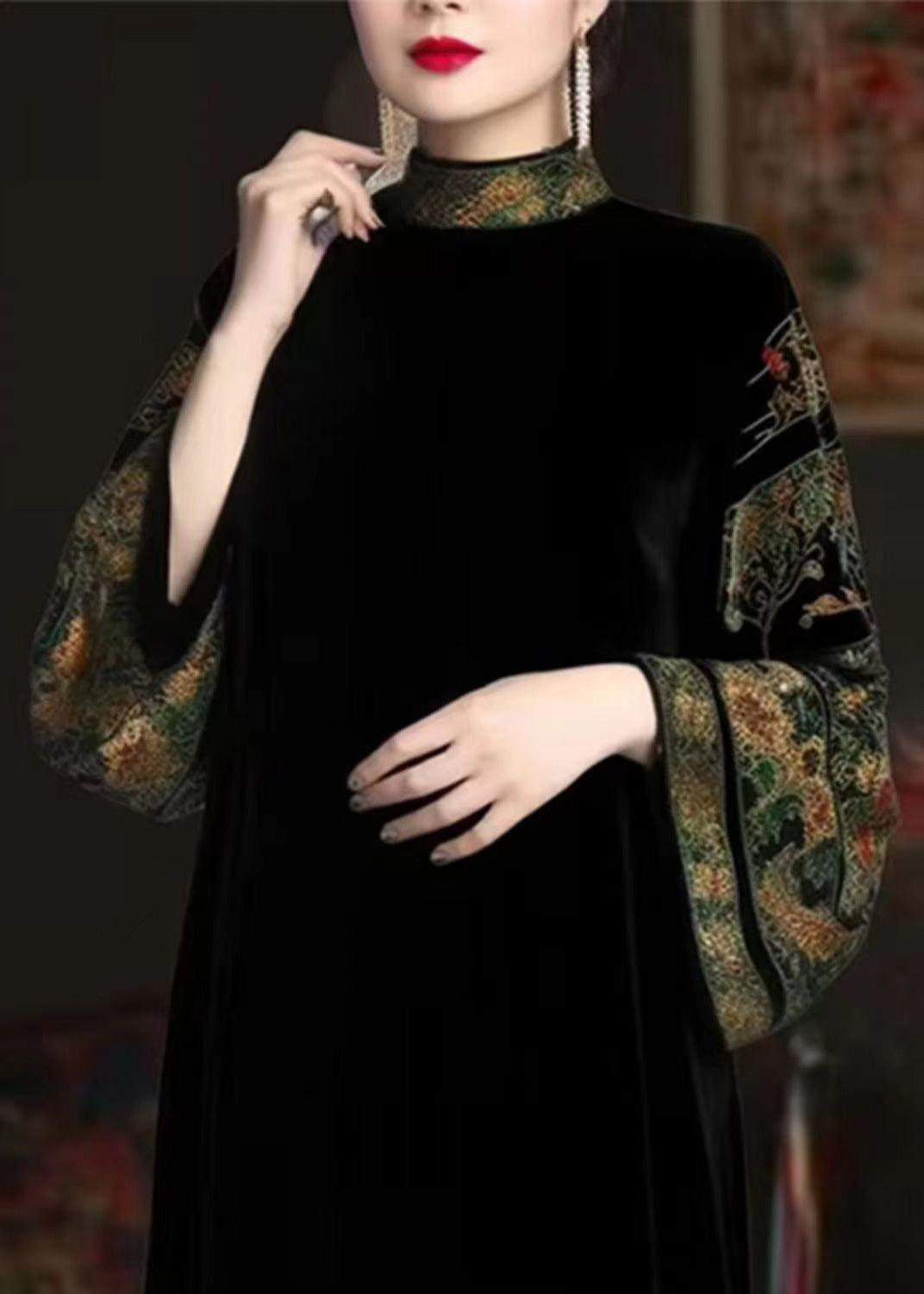 A Vintage Style Dress with Delicate Timeless Details