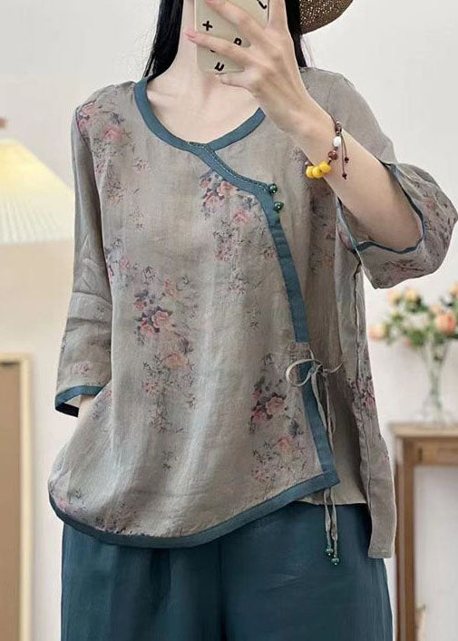 Polished Top with an Effortless Classic Look