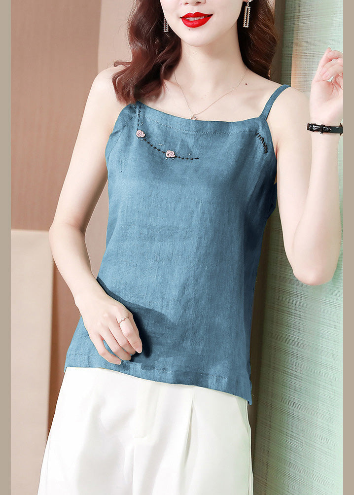 A Vintage Style Top with Delicate Timeless Details