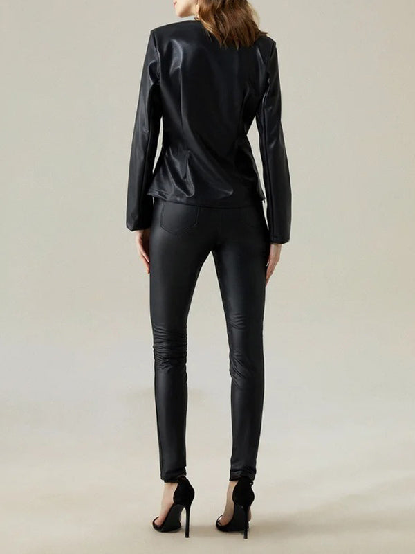 Effortlessly Elegant T-Shirt with a Timeless Design