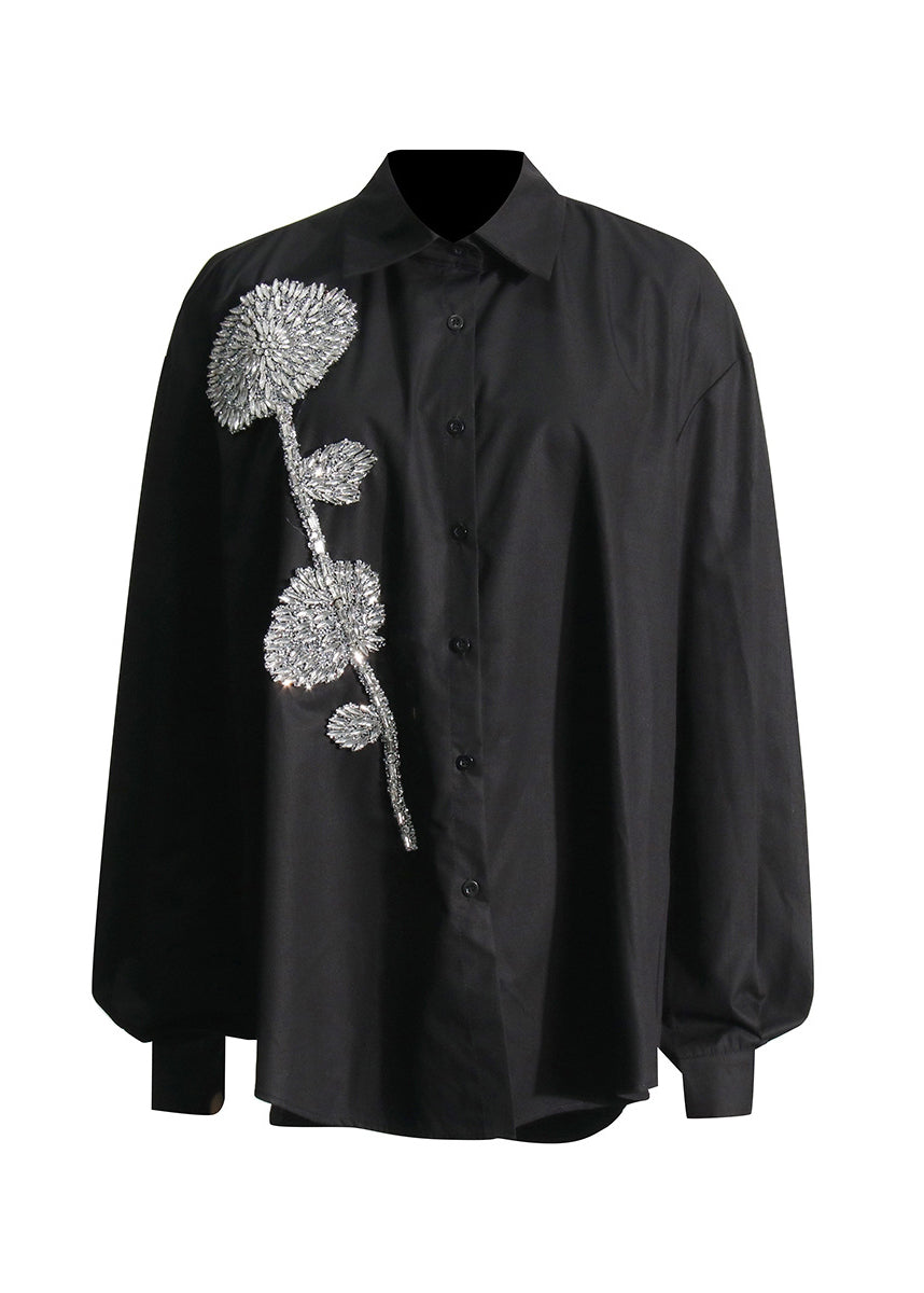 Well Tailored Top with a Graceful Silhouette