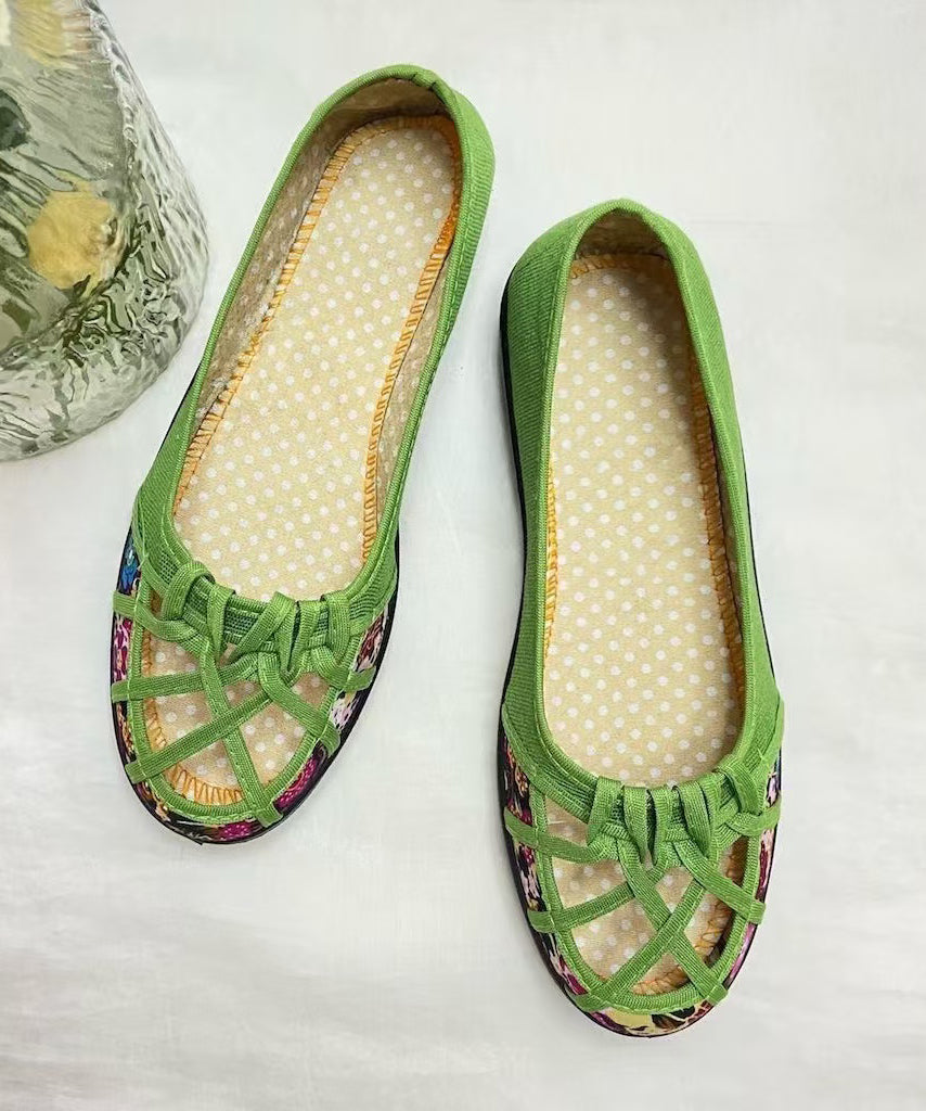 Chic Orthopedic Shoes with Unique Design