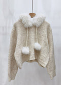 Well Tailored Sweater with a Graceful Silhouette