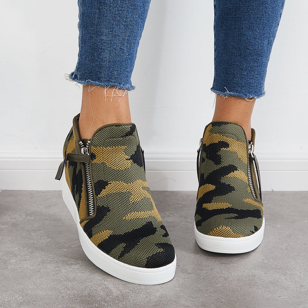 Classic Orthopedic Sneakers with Timeless Style