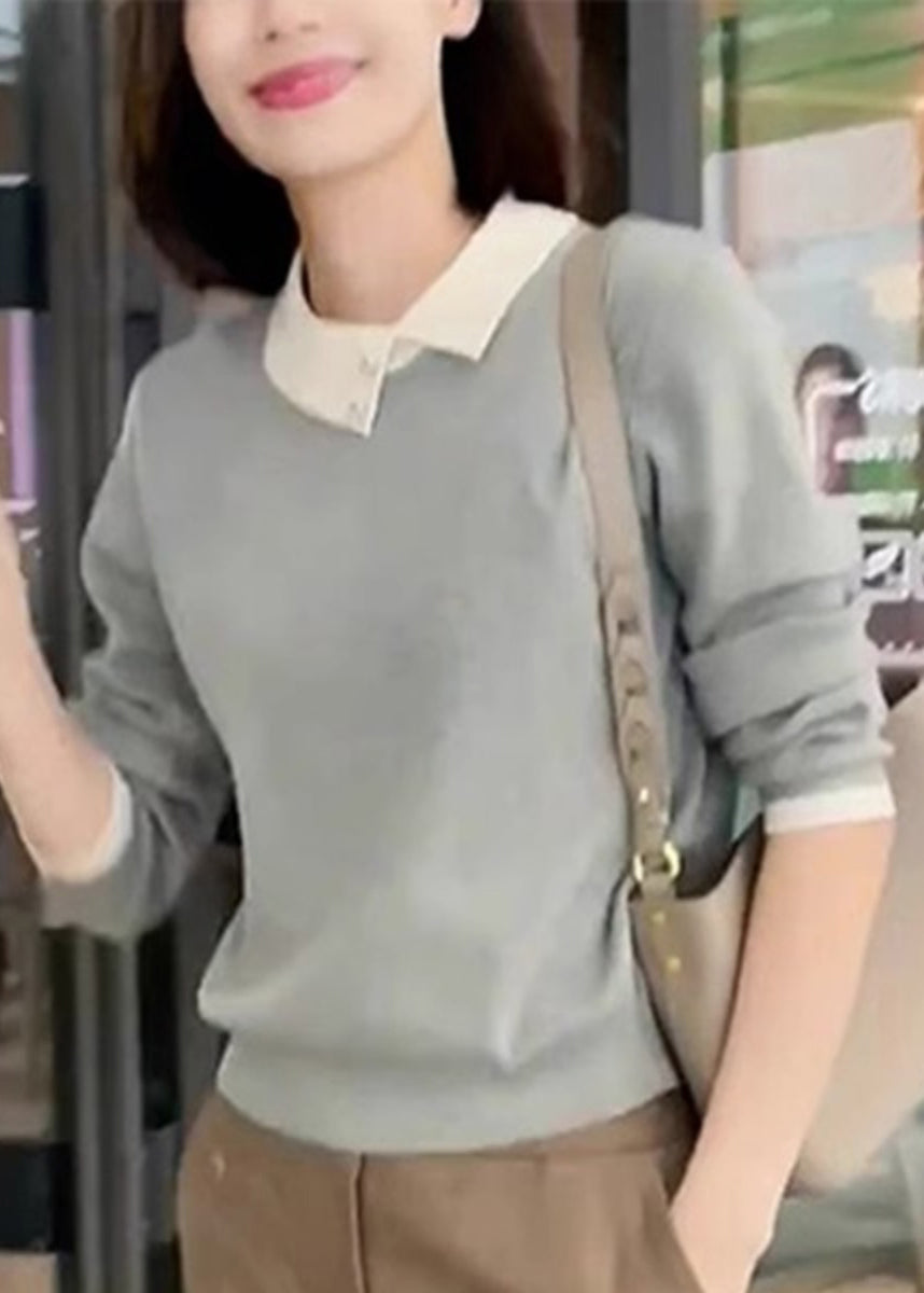 Well Tailored Top with a Graceful Silhouette
