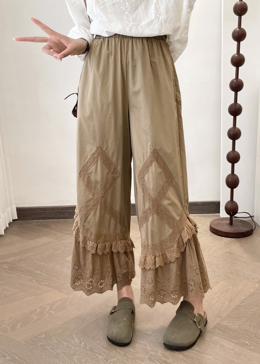 Classic Vintage Pants with a Flattering Fit